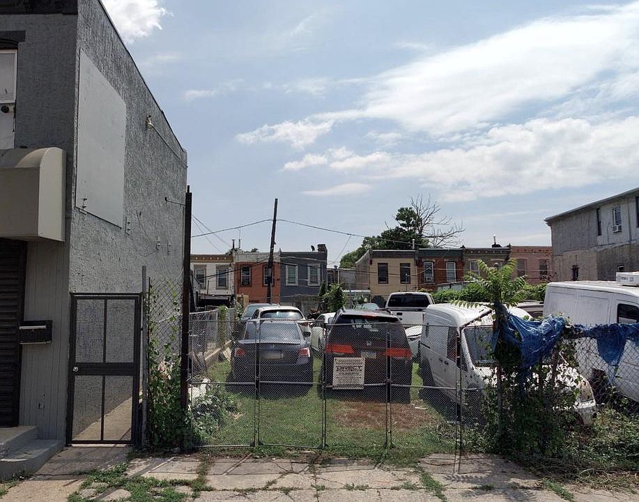 1st image of 3037 N 5th St