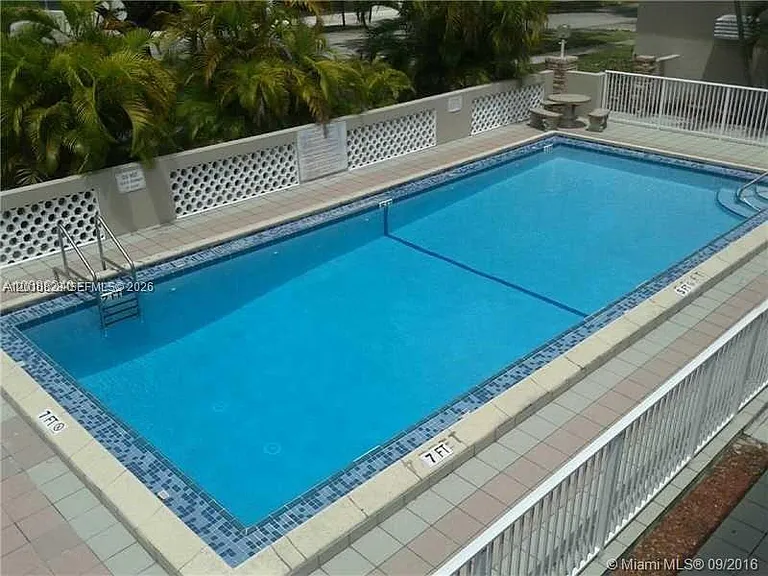 6565 Santona St #B8 — Photo 9