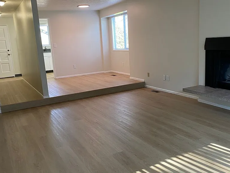 7845-7895 SW Hillcrest Pl #11801-11803 — Photo 7