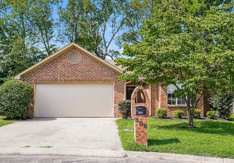 208 Ben Alex Ct