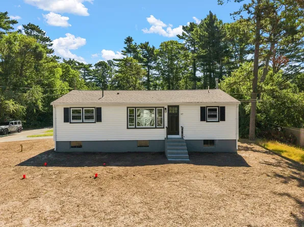97 Plymouth Ave, Wareham, MA 02571