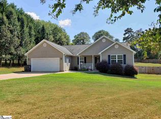 100 Carriage Ln, Pendleton, SC 29670