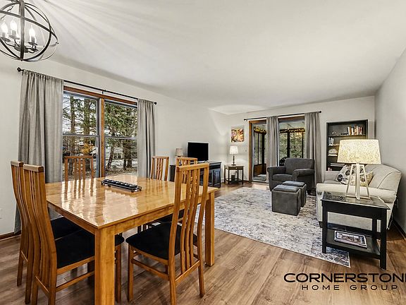 5th image of 2158 Terrace Van Dr NE