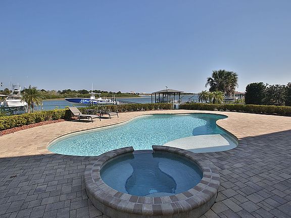 3rd image of 129 Cunningham Dr