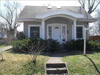 1st image of 3022 Pleasant St