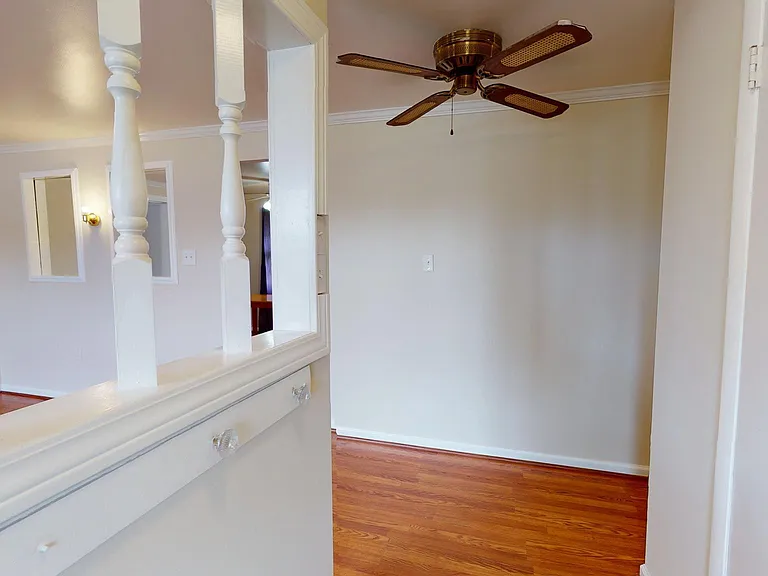 6103 Ronna Cir — Photo 2
