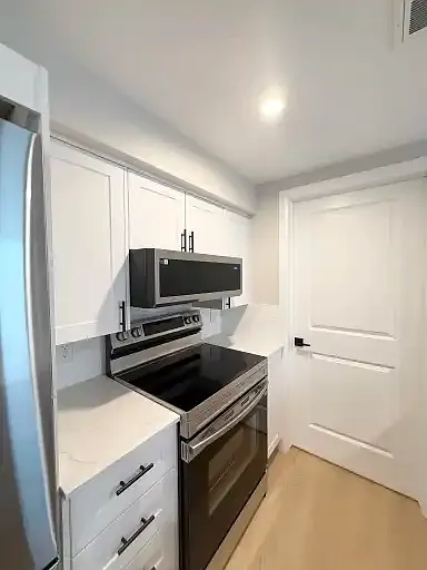 676 Collins Bay Rd #2 — Photo 3