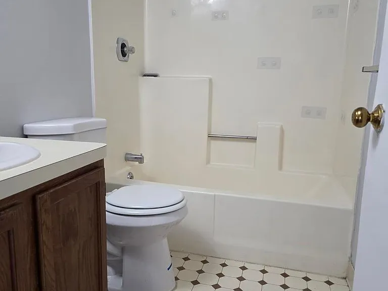 Oakridge Estates — Photo 11