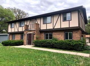 605 W Walworth St #201, Elkhorn, WI 53121