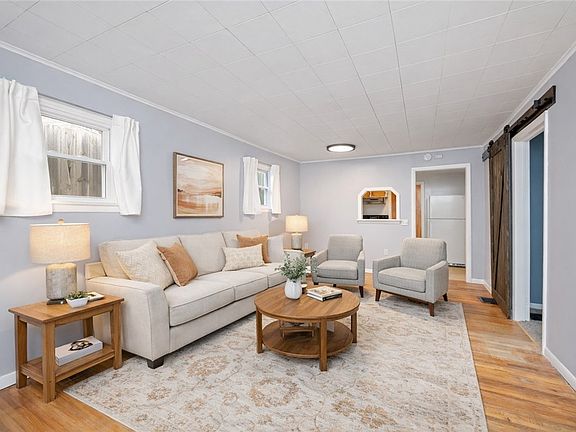 4th image of 513 W Filbert St