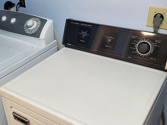 5th image of 1700 Four Oaks Rd APT 321