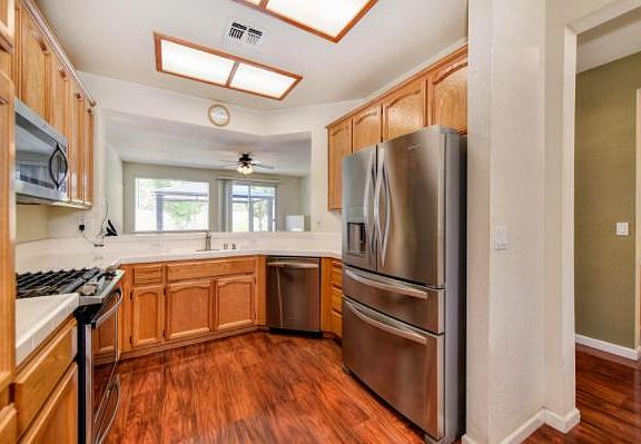 2nd image of 1438 Taupin Ct
