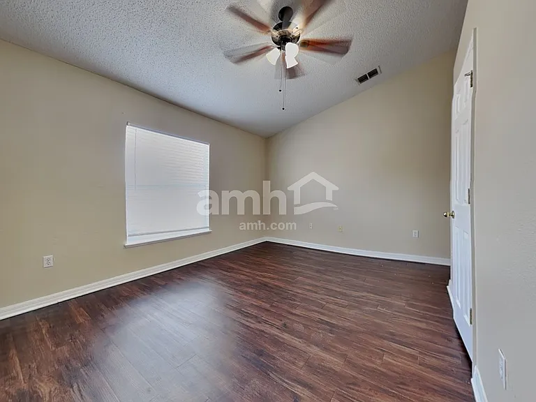 30312 Rattana Ct — Photo 10