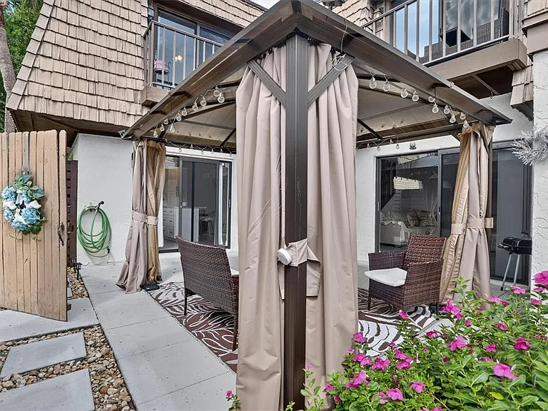 15317 W Pond Woods Dr #103 — Photo 28