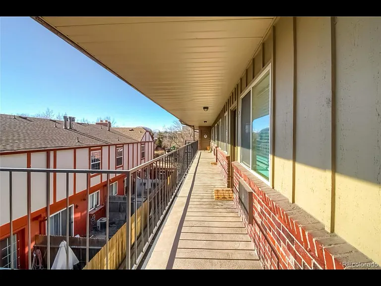 1062 Josephine St #10 — Photo 11