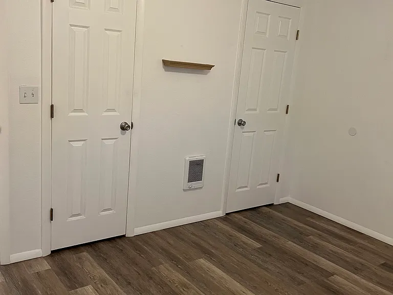 115 S Grand Ave #3 — Photo 6