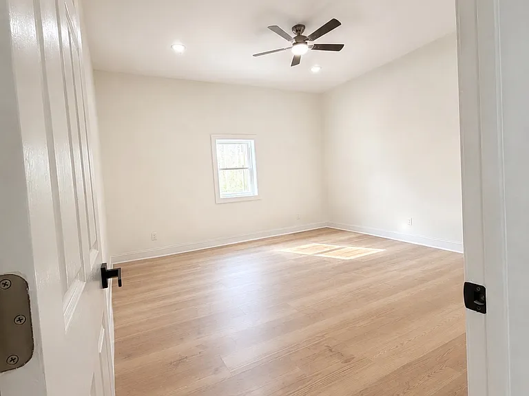 422 Fountain St #4 — Photo 9
