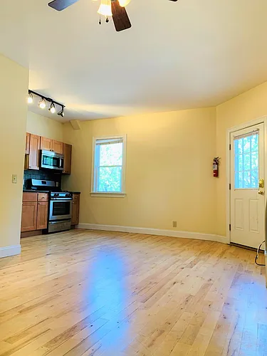 137 Park St Photo 1