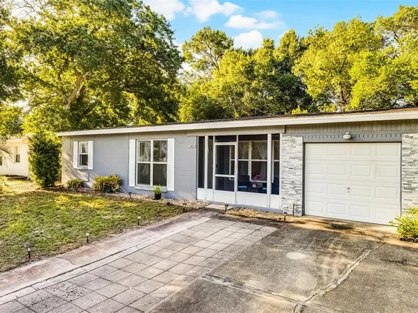 1649 Weybridge St, Deltona, FL 32725