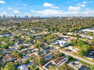 1366 Trail Terrace Dr, Naples, FL 34103