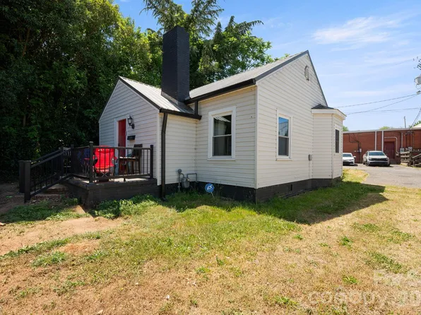 136 S Broadway St, Forest City, NC 28043