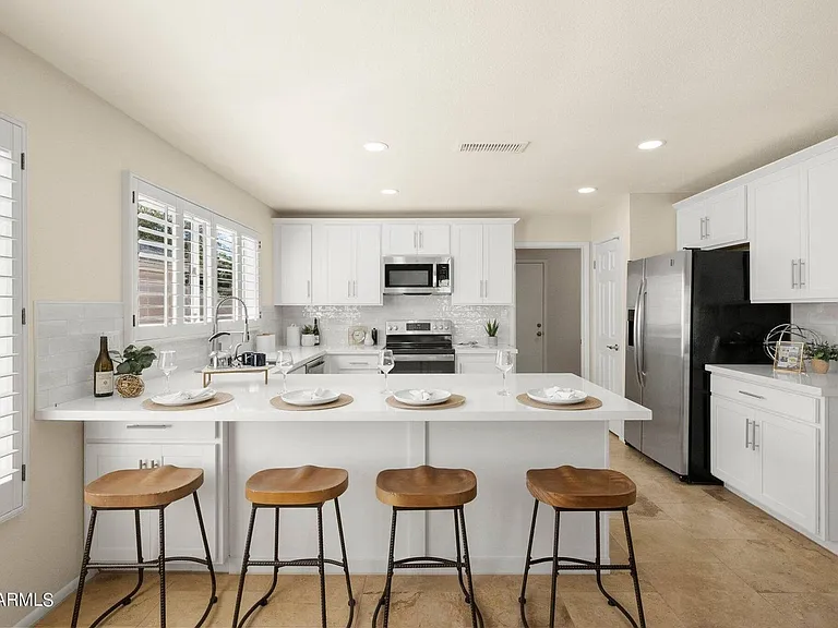 6846 E Kelton Ln — Photo 10