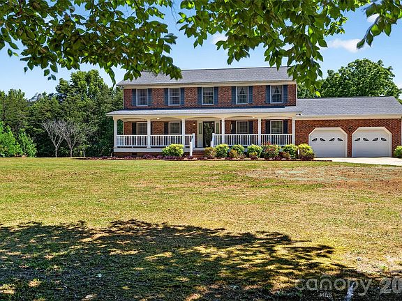 2nd image of 4092 Henry Dellinger Rd