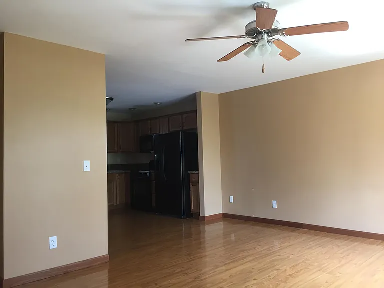 958 Wilbourn St #201 — Photo 5
