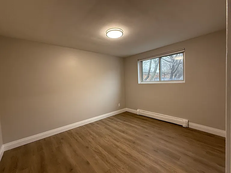 35 Cassino Ave — Photo 8