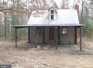 1821 Barton Hollow Rd, East Waterford, PA 17021