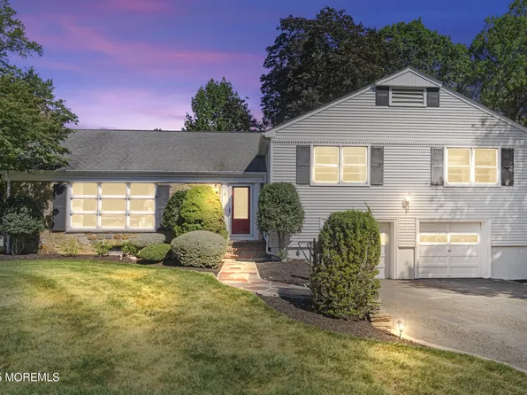 19 Edgewood Drive, Freehold, NJ 07728