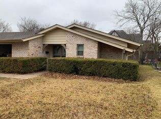 2709 Ridgewood St, Irving, TX 75062