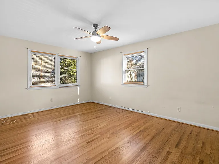 3638 Alton Pl NW — Photo 13