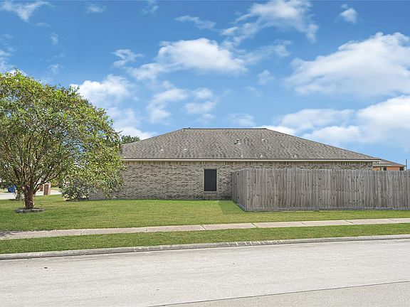 4th image of 206 Range Ln