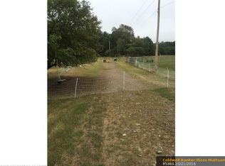 330 E Dexter Ln, Whitefield, ME 04353