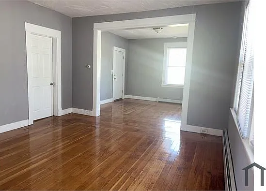 127 Pearl St #2 — Photo 2