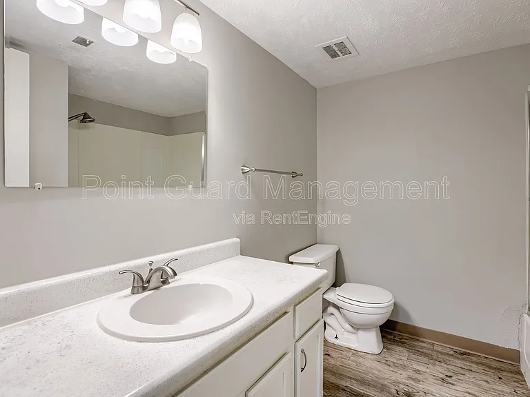 Brent Village — Photo 116