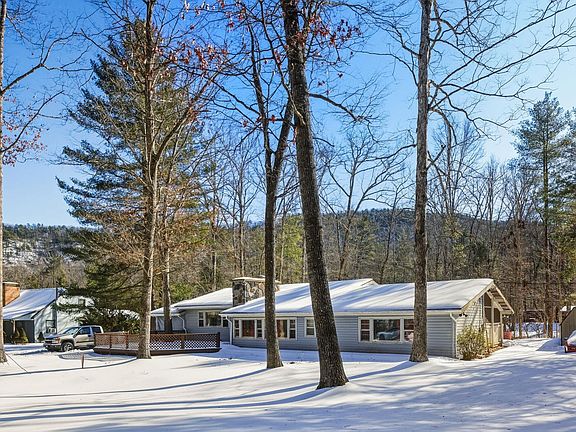 3rd image of 9897 Briery Branch Rd