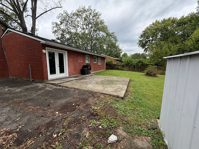 307 Downes Ln — Photo 11