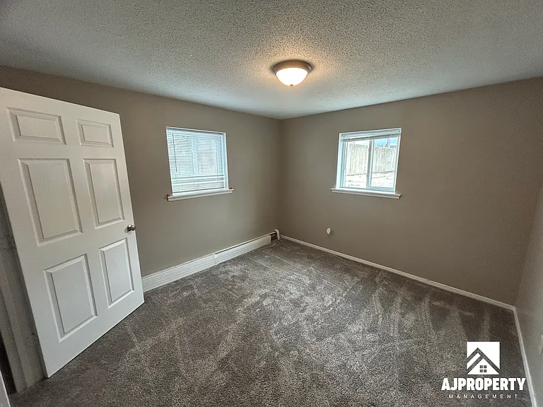3309 S Elmwood Ave #3 — Photo 4