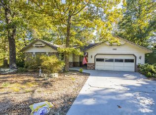1 London Dr, Bella Vista, AR 72715