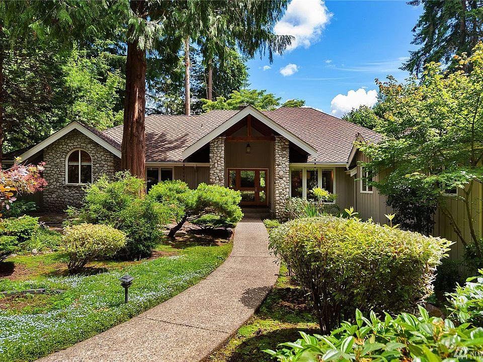1st image of 21735 NE 140th Pl