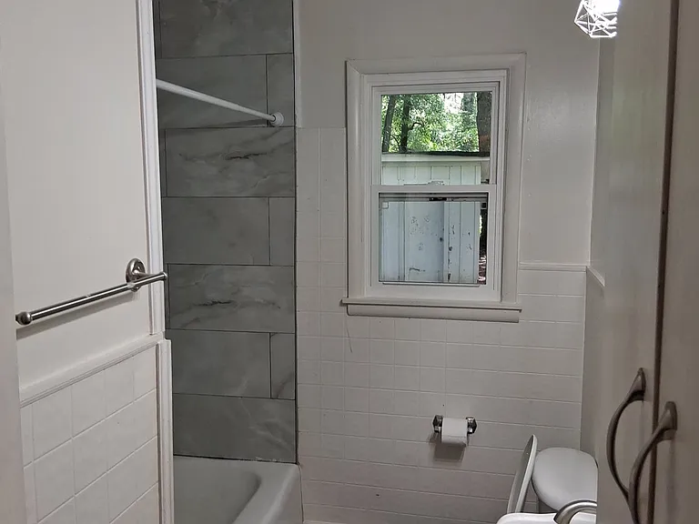 223 N Feemster Lake Rd — Photo 5