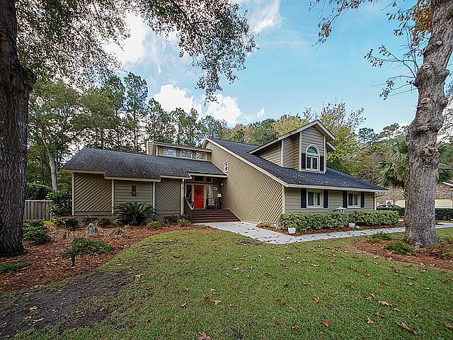 1st image of 410 Glouchester Ct