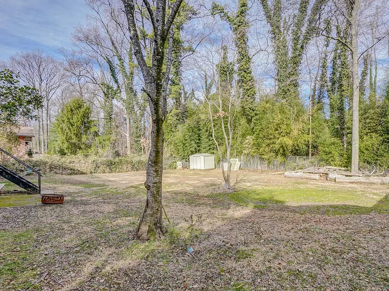 6417 Earlham Dr — Photo 34