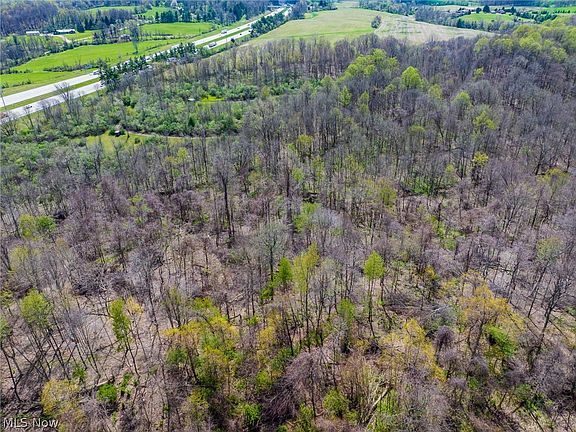 3rd image of 105 W Hanley Rd