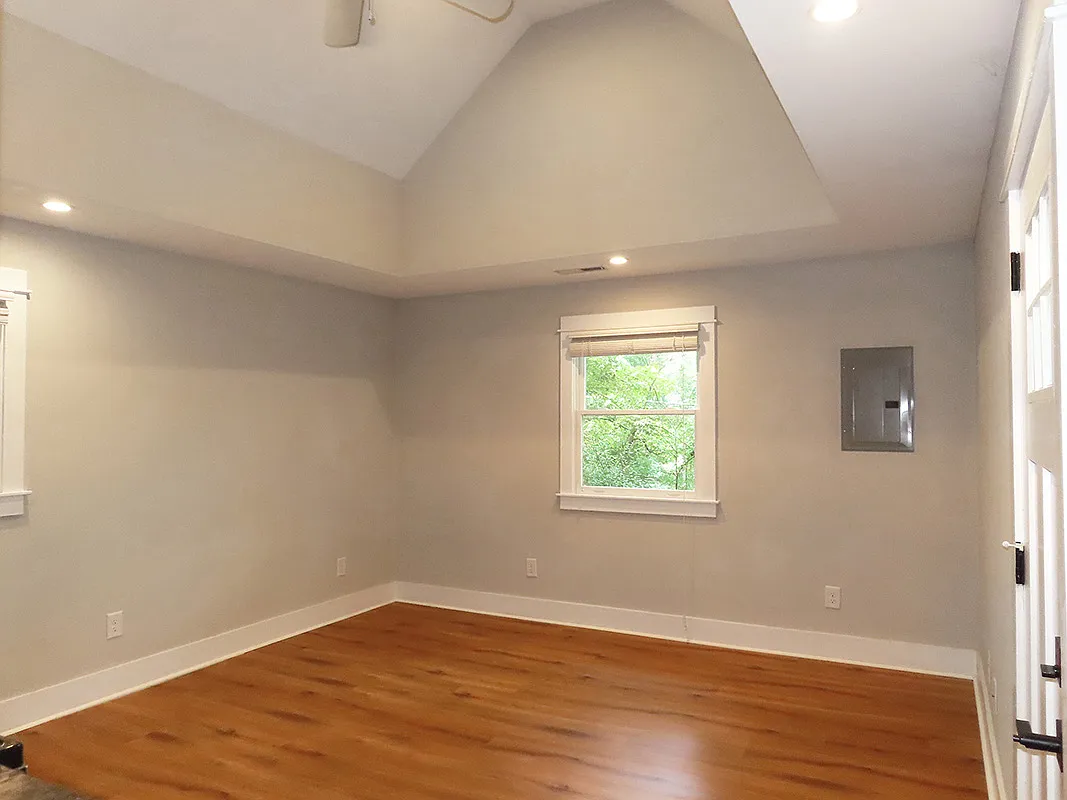 1 bed, 500 sqft, $1,595 — Photo 2