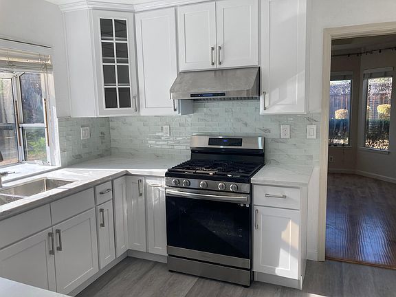 4th image of 1216 Mountain Quail Cir