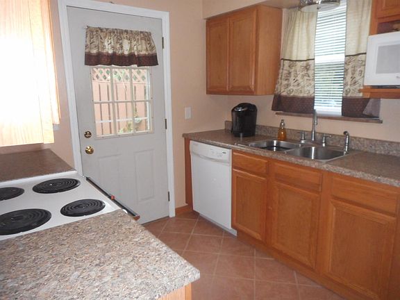 5th image of 6790 Richard Ave
