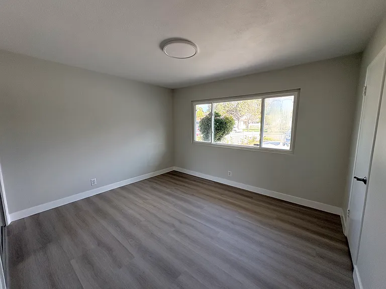 10377 Morning Glory Ave — Photo 15